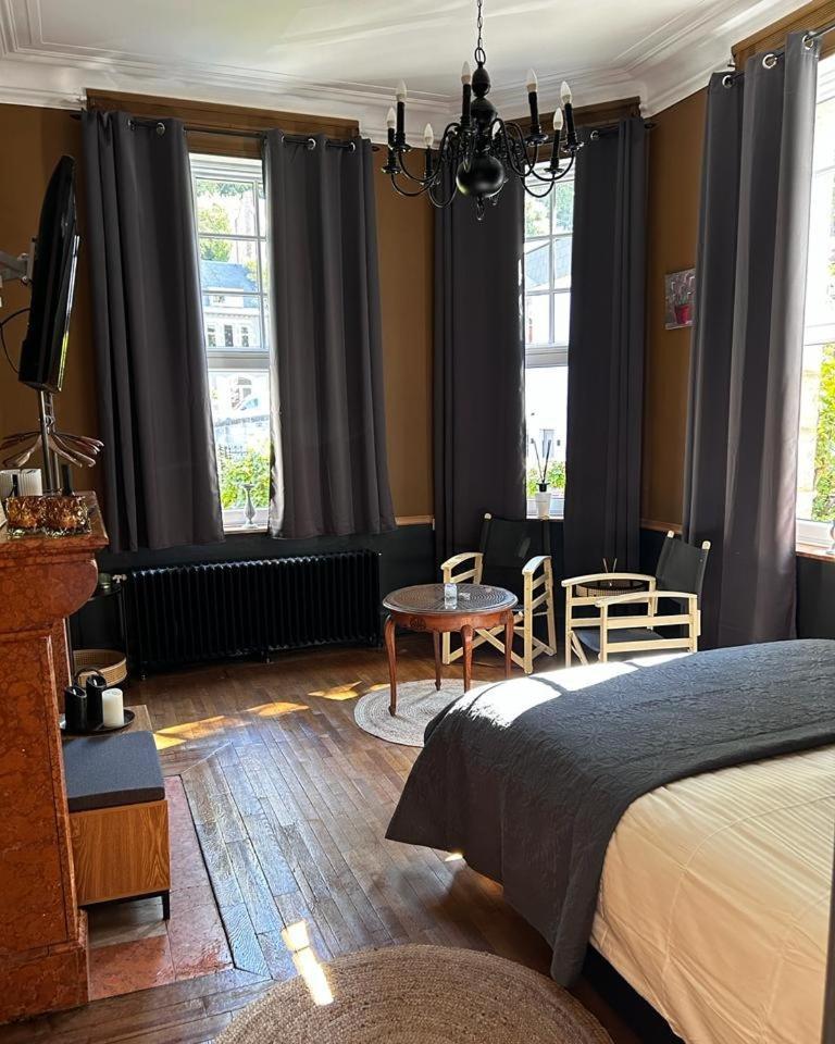 Hotel Monsieur Michel Dinant Esterno foto